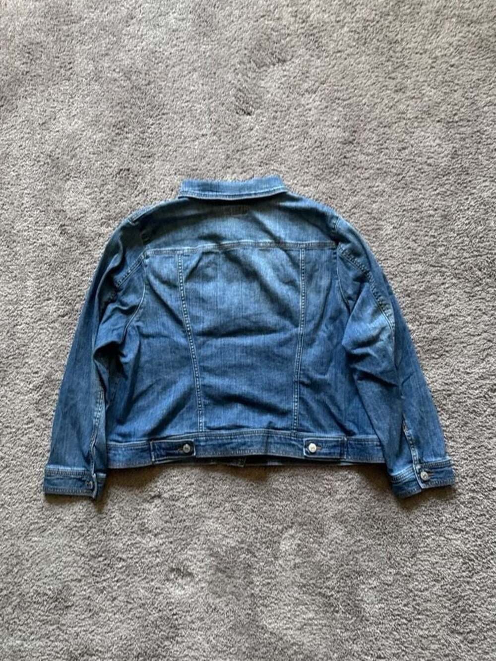 Ava & Viv Plus Size 2X Classic Blue Denim Trucker Jacket - Picture 5 of 5
